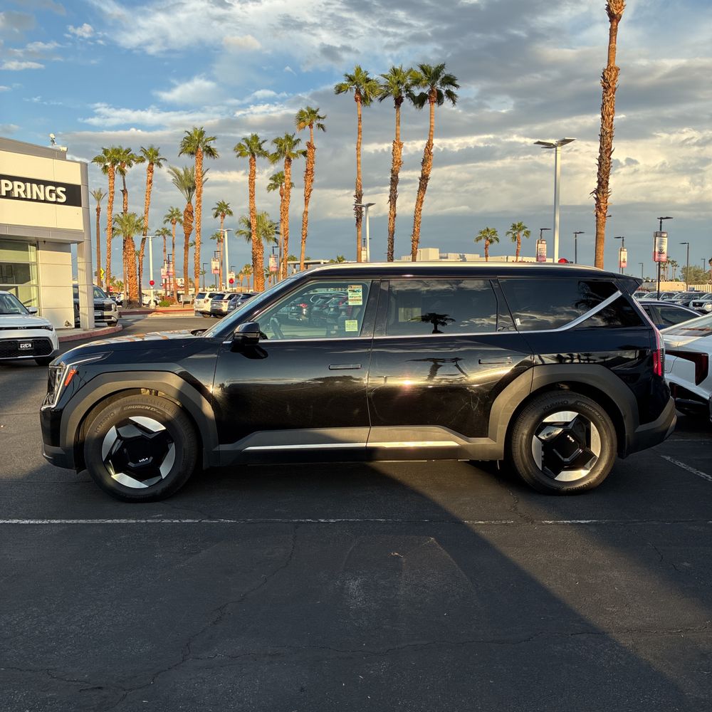 2024 Kia EV9 Wind