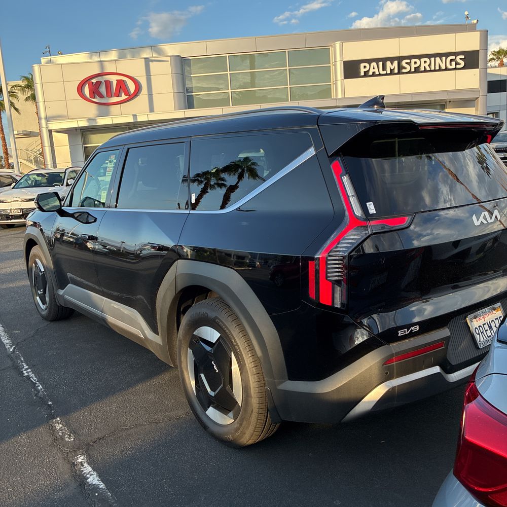 2024 Kia EV9 Wind