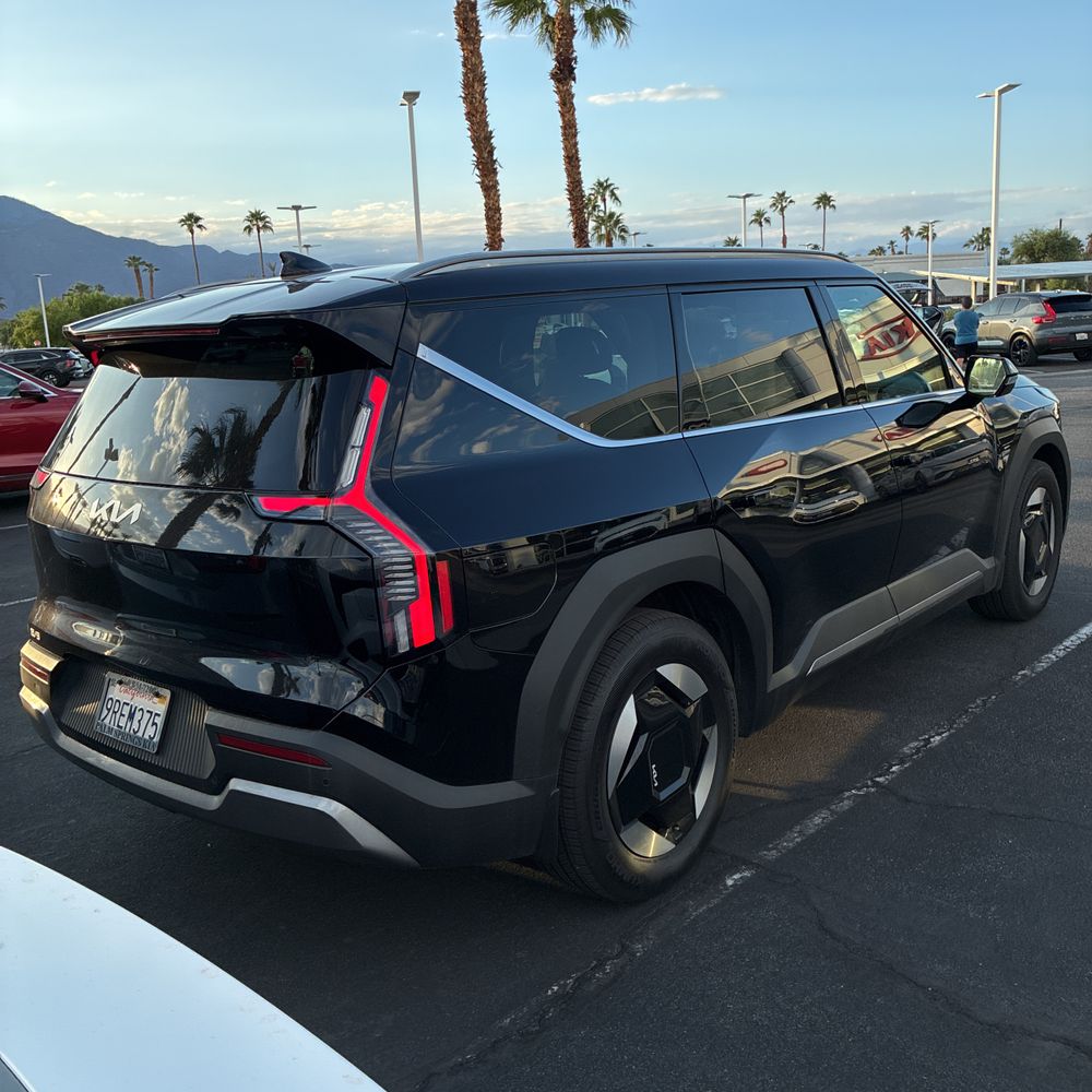 2024 Kia EV9 Wind
