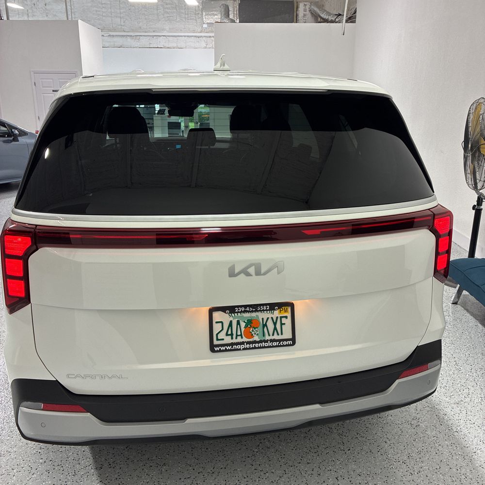 2025 Kia Carnival LXS