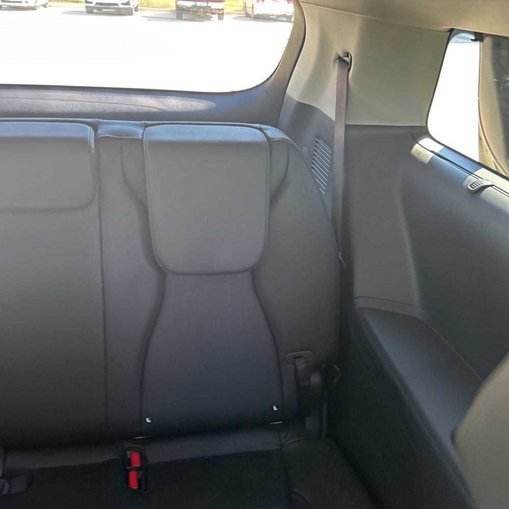2025 Kia Carnival SX