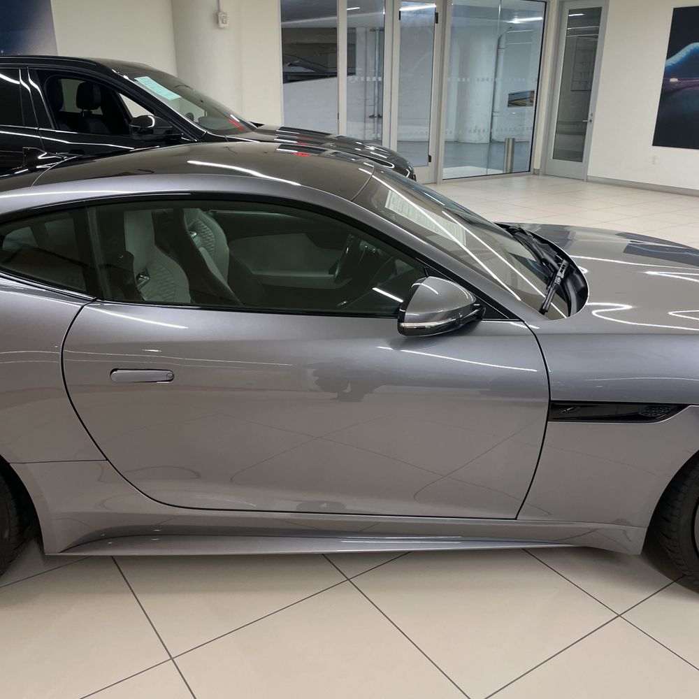 2022 Jaguar F-Type R