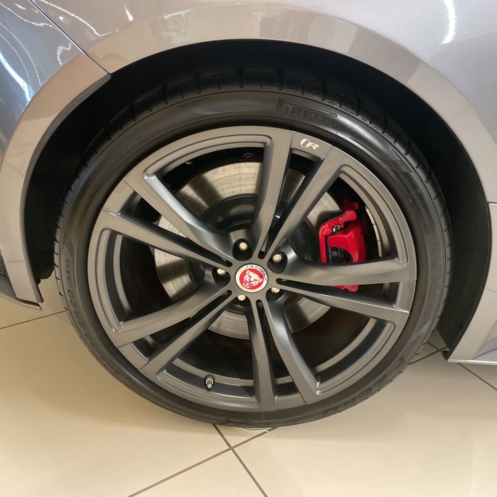 2022 Jaguar F-Type R