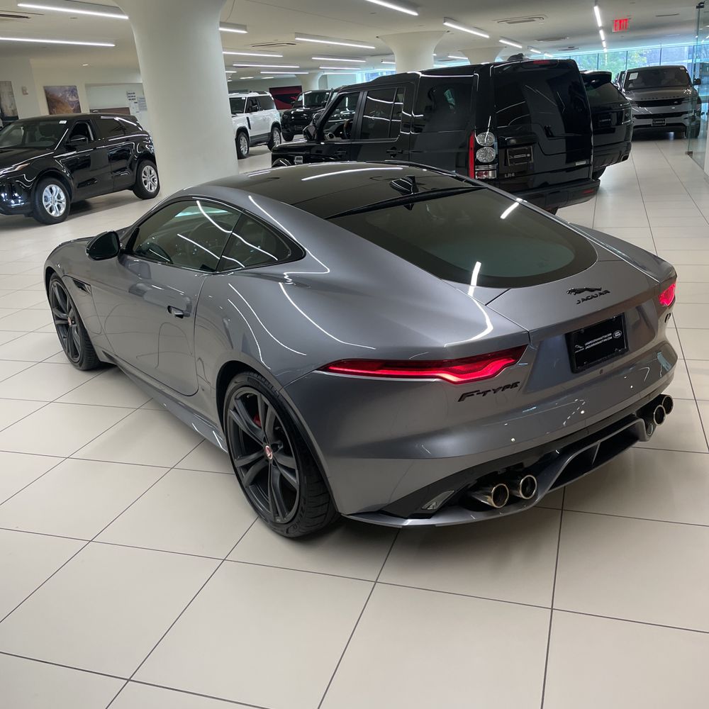 2022 Jaguar F-Type R