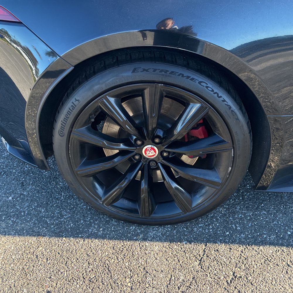2021 Jaguar F-Type R