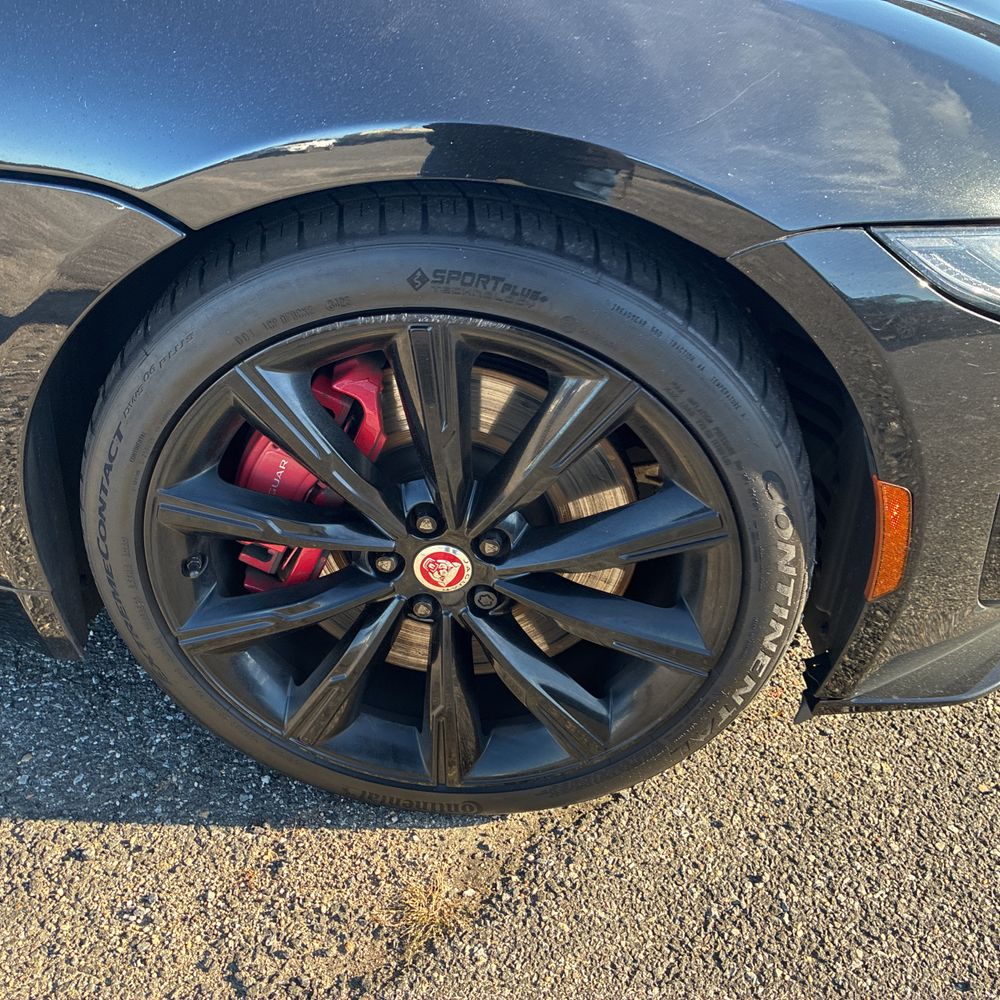 2021 Jaguar F-Type R
