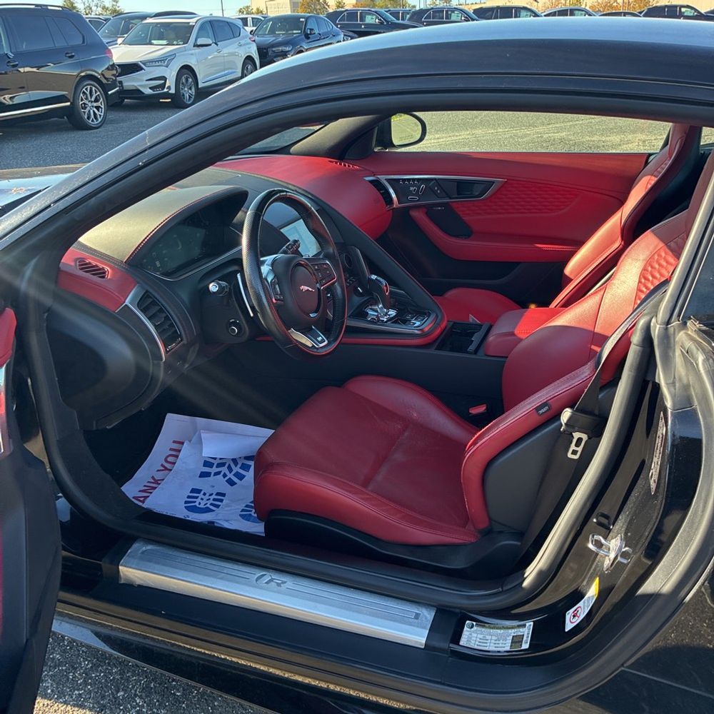 2021 Jaguar F-Type R