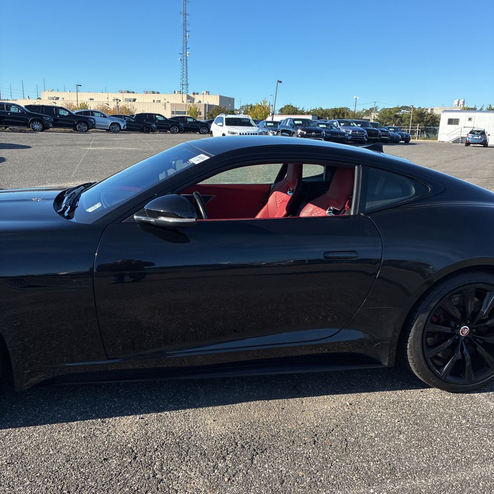 2021 Jaguar F-Type R