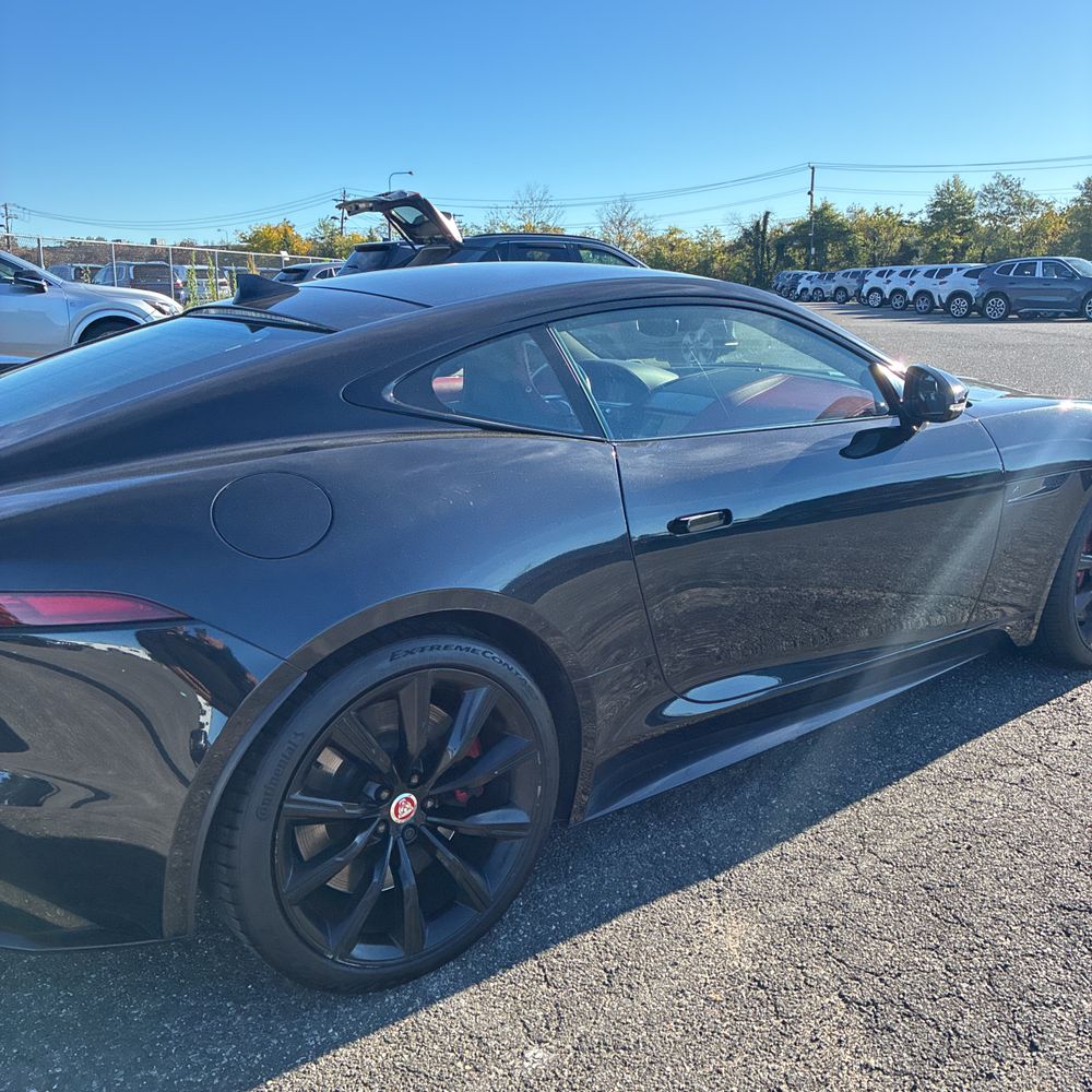 2021 Jaguar F-Type R