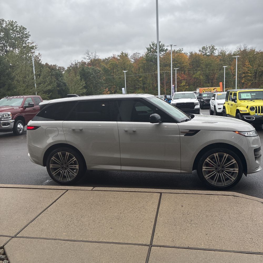 2024 Land Rover Range Rover Sport Dynamic SE P400