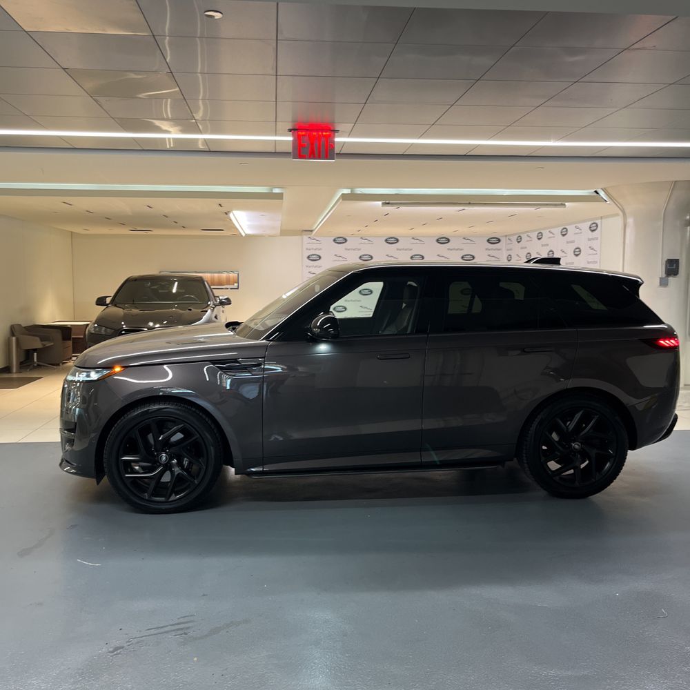 2023 Land Rover Range Rover Sport SE DYN