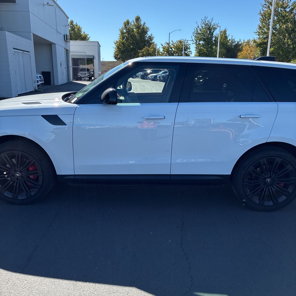 2024 Land Rover Range Rover Sport SE P360