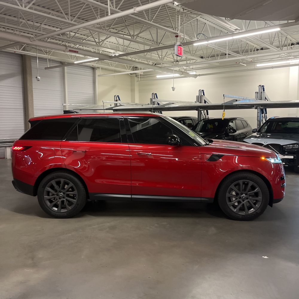 2024 Land Rover Range Rover Sport P360 SE