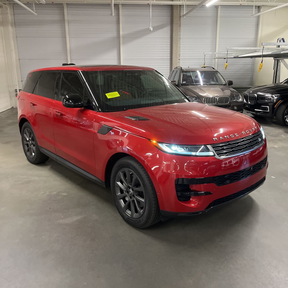 2024 Land Rover Range Rover Sport P360 SE