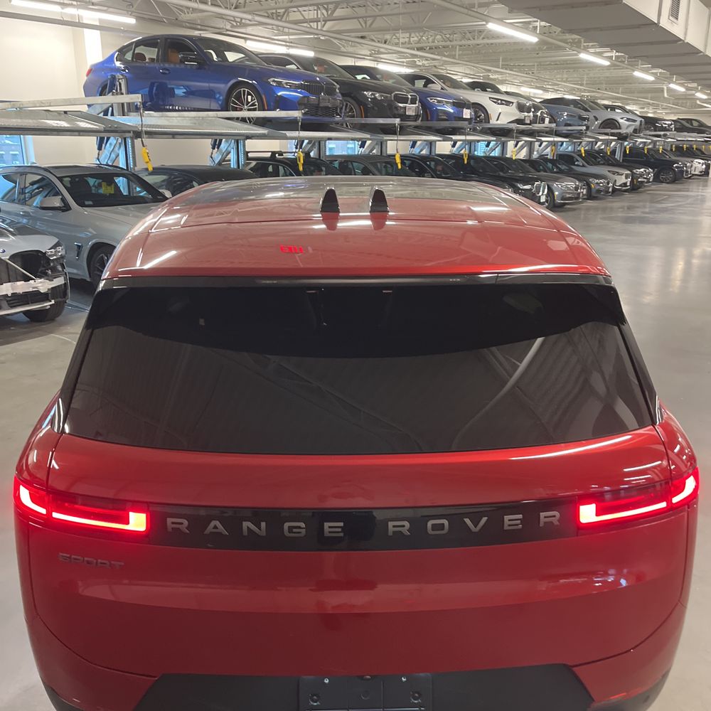 2024 Land Rover Range Rover Sport P360 SE