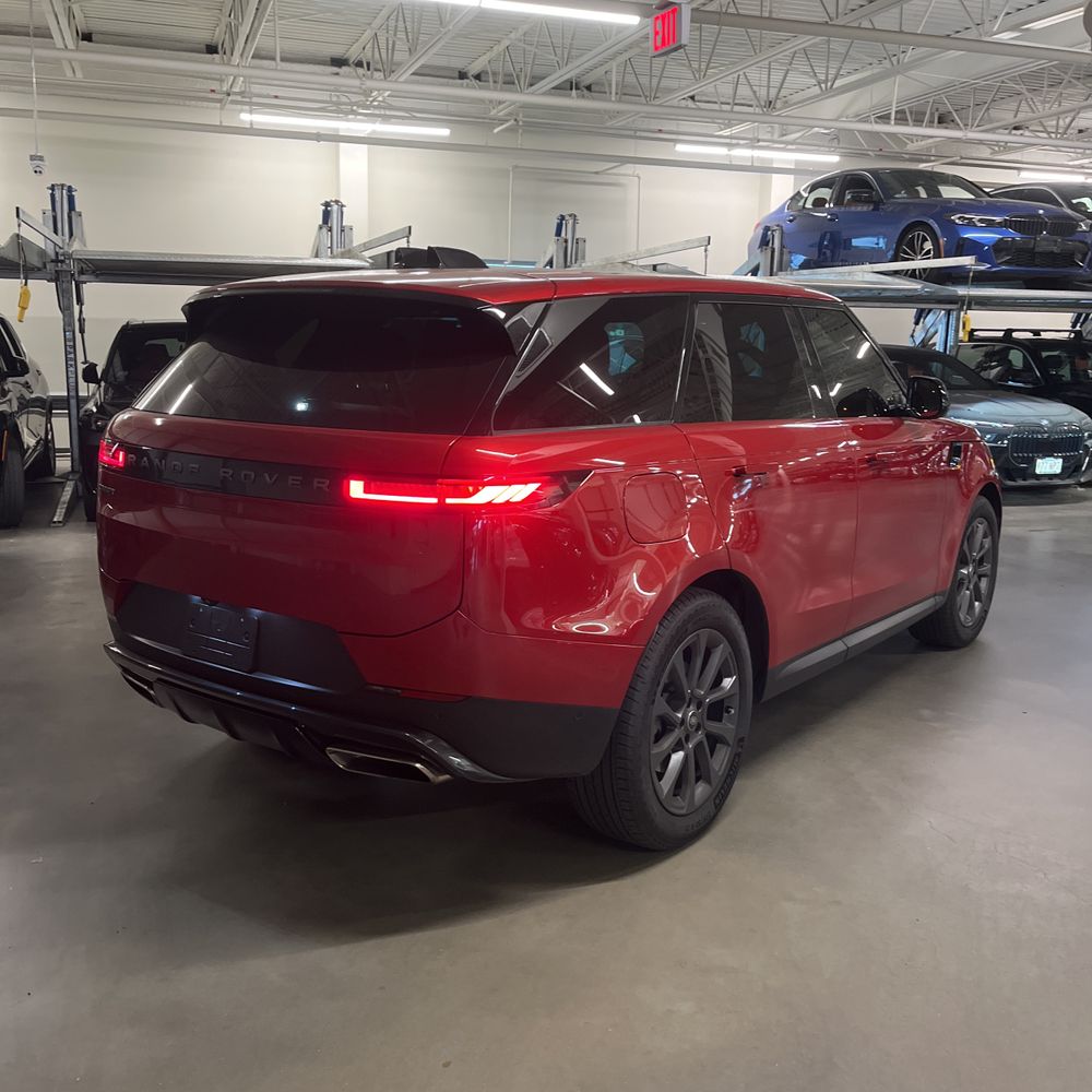 2024 Land Rover Range Rover Sport P360 SE