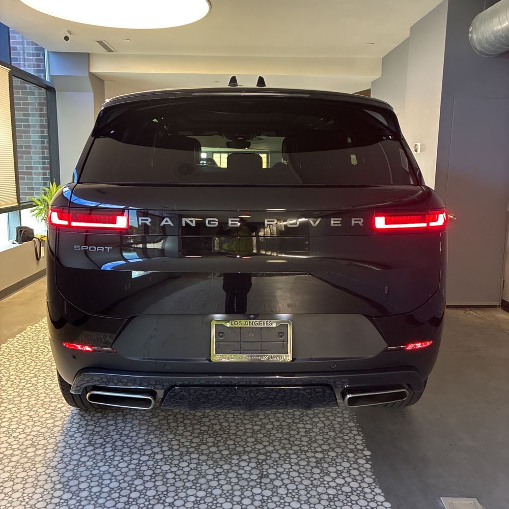 2025 Land Rover Range Rover Sport SE P360
