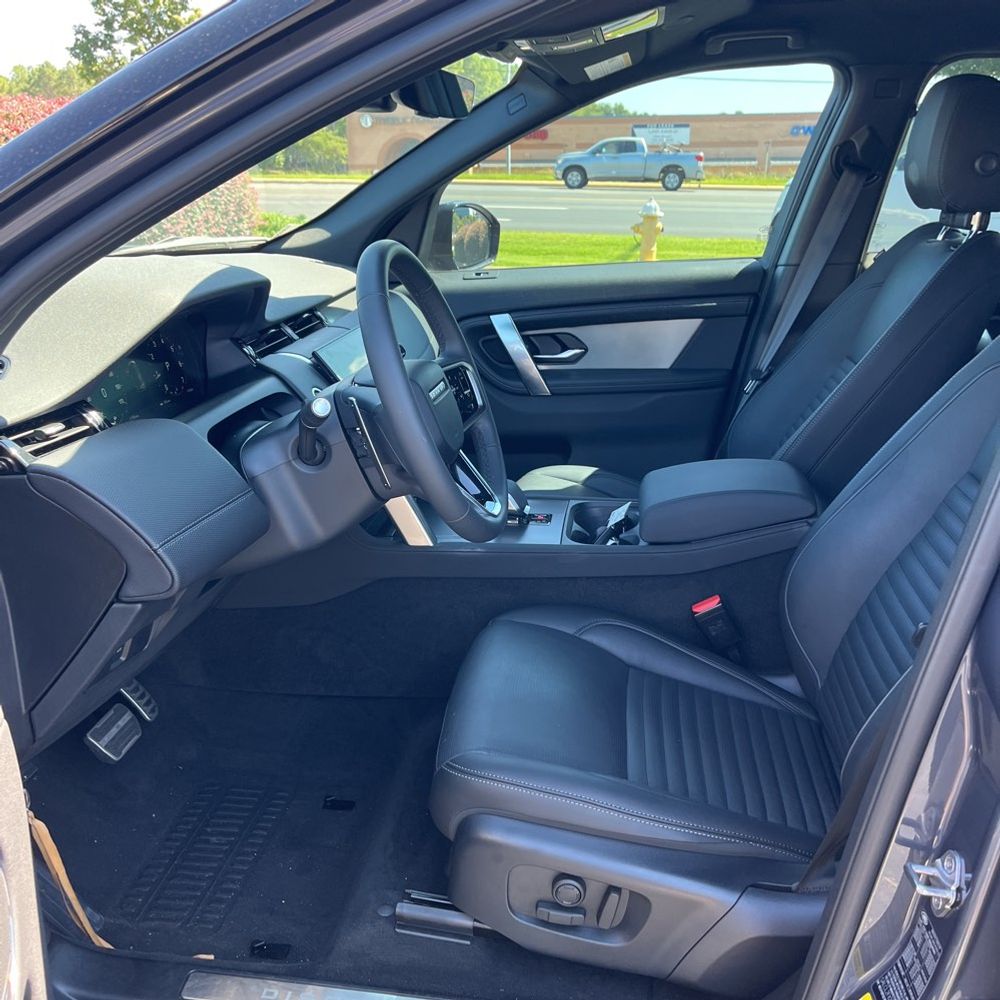 2025 Land Rover Discovery Sport SE Dynamic
