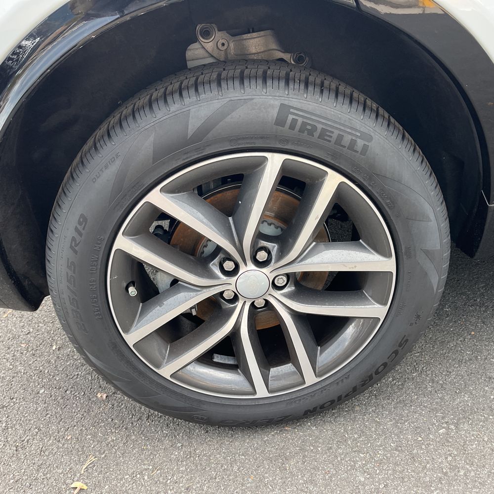 2025 Land Rover Discovery Sport P250 Dynamic SE