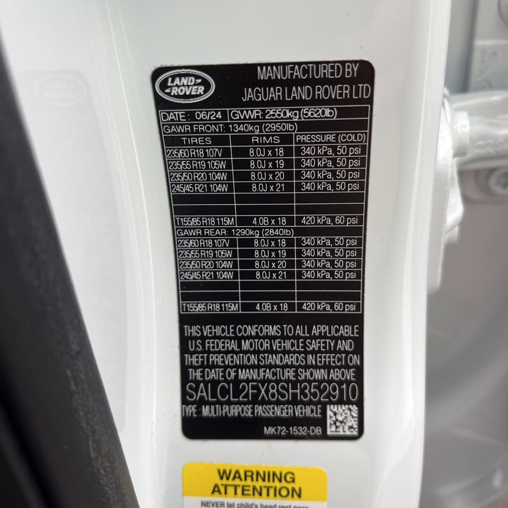 2025 Land Rover Discovery Sport P250 Dynamic SE