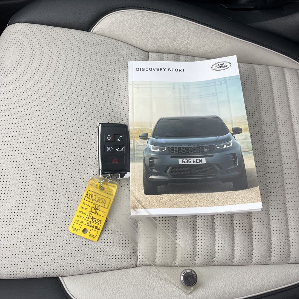 2025 Land Rover Discovery Sport P250 Dynamic SE