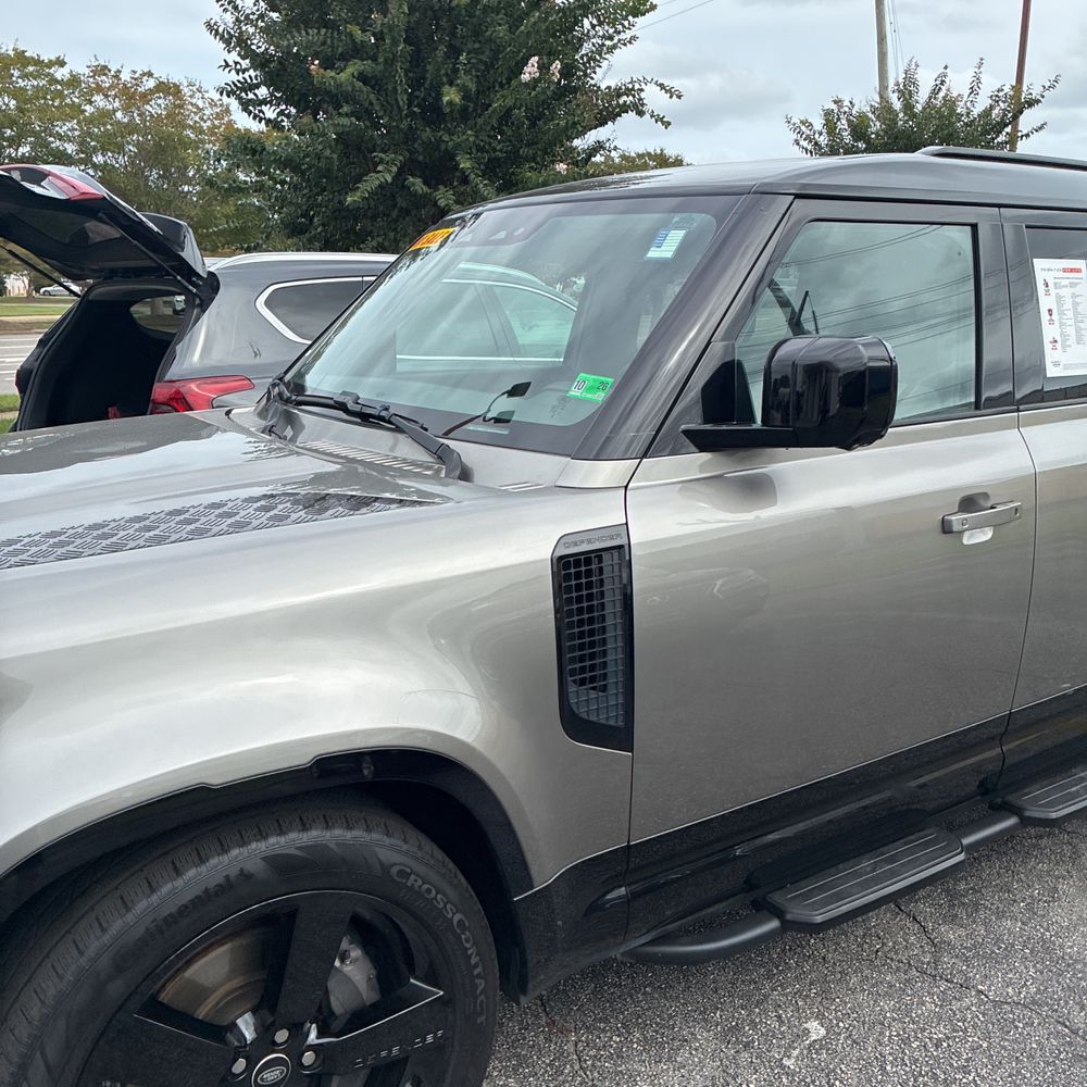 2024 Land Rover Defender 110 X-Dyn SE P400