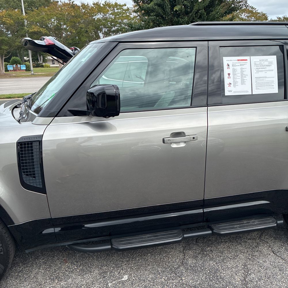 2024 Land Rover Defender 110 X-Dyn SE P400
