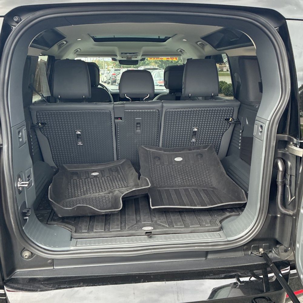 2024 Land Rover Defender 110 X-Dyn SE P400