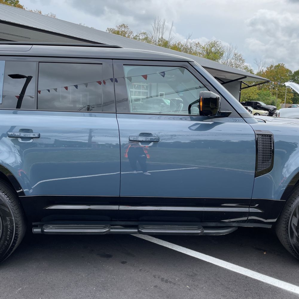 2025 Land Rover Defender 110 X-Dyn SE P400
