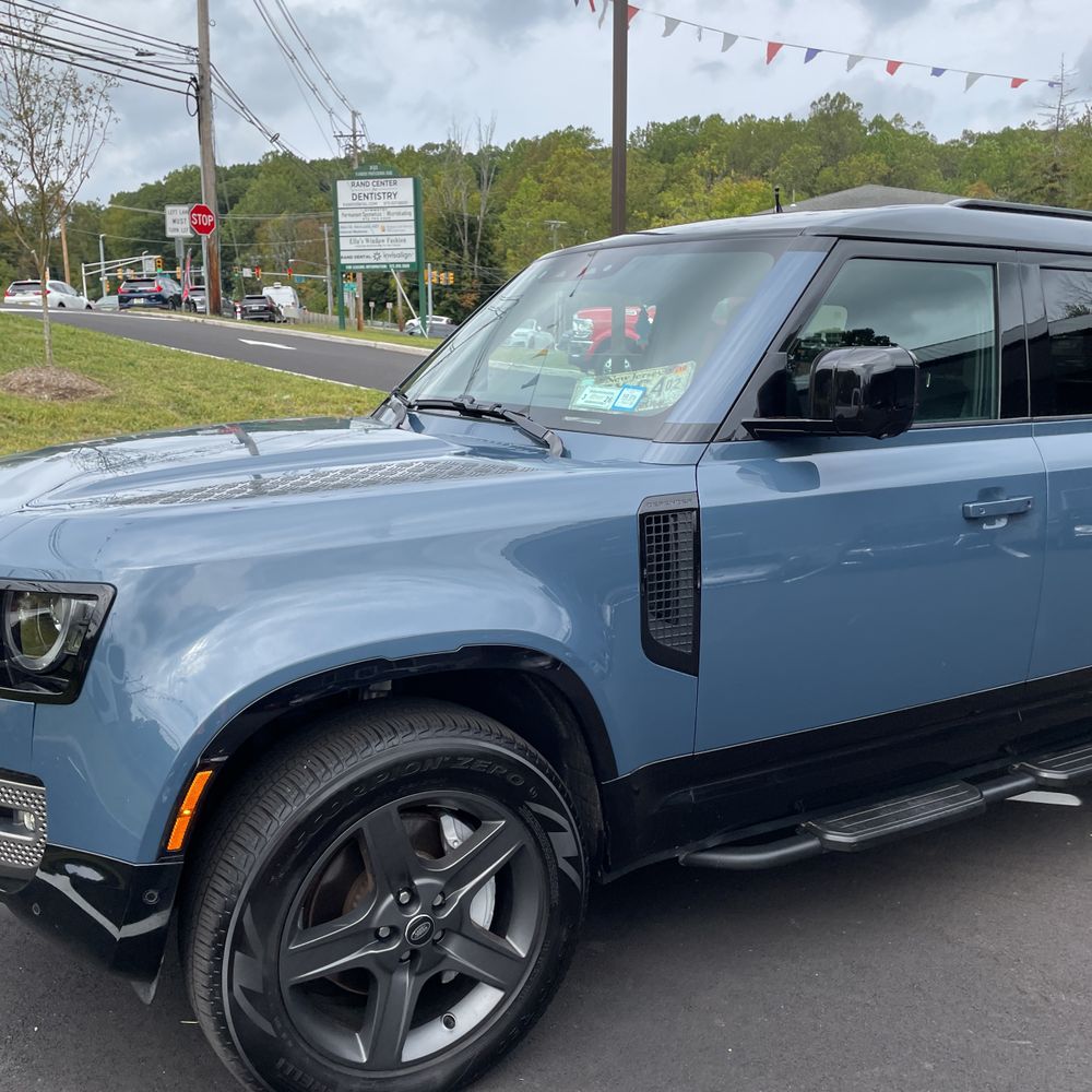 2025 Land Rover Defender 110 X-Dyn SE P400