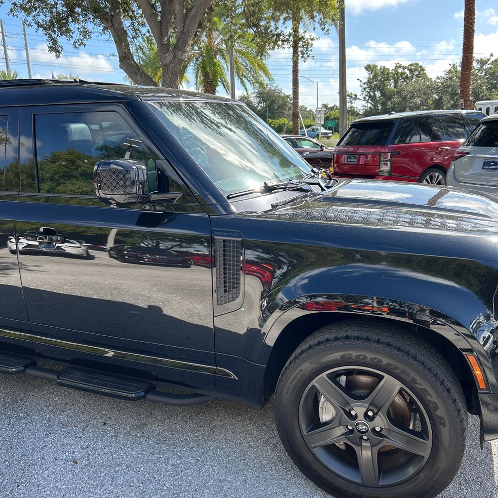 2022 Land Rover Defender 110 X-Dynamic SE