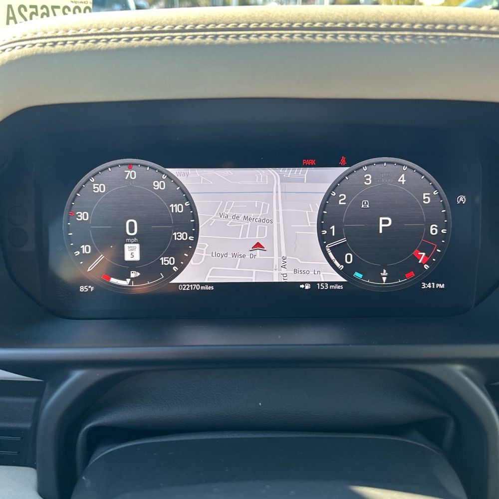 2023 Land Rover Defender 130 X-Dynamic SE