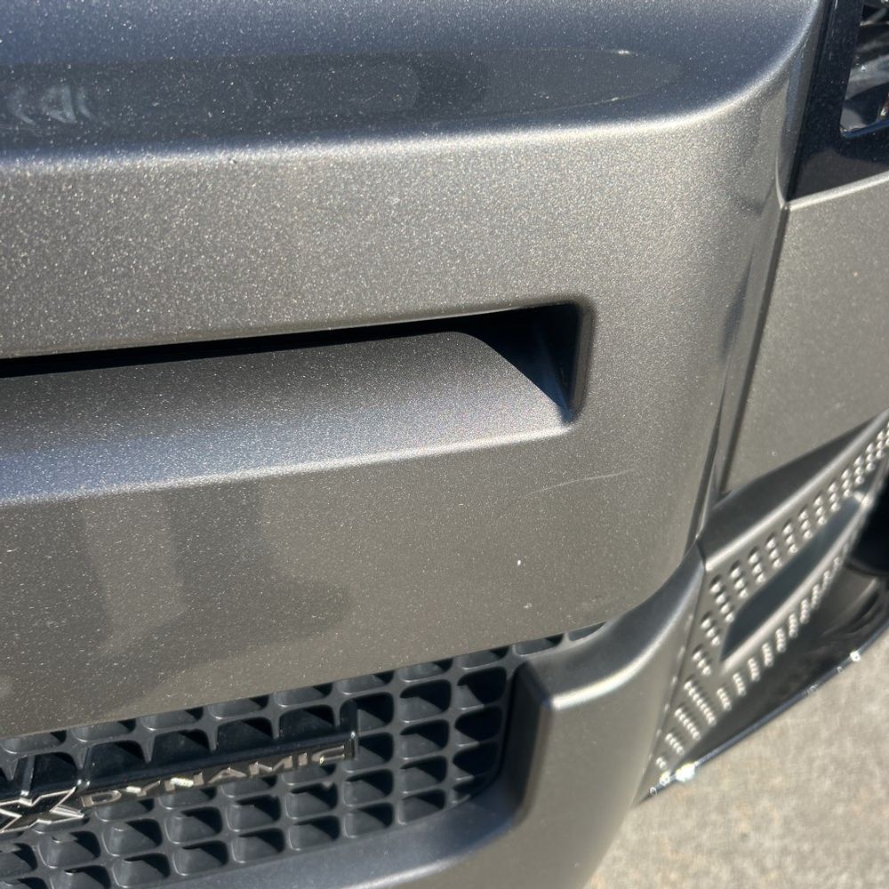 2023 Land Rover Defender 130 X-Dynamic SE