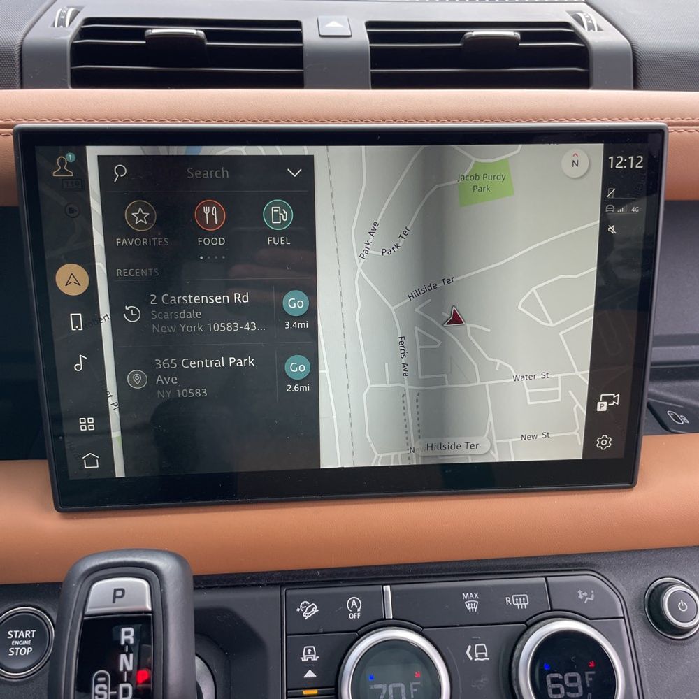 2024 Land Rover Defender 130 X-Dyn SE P400