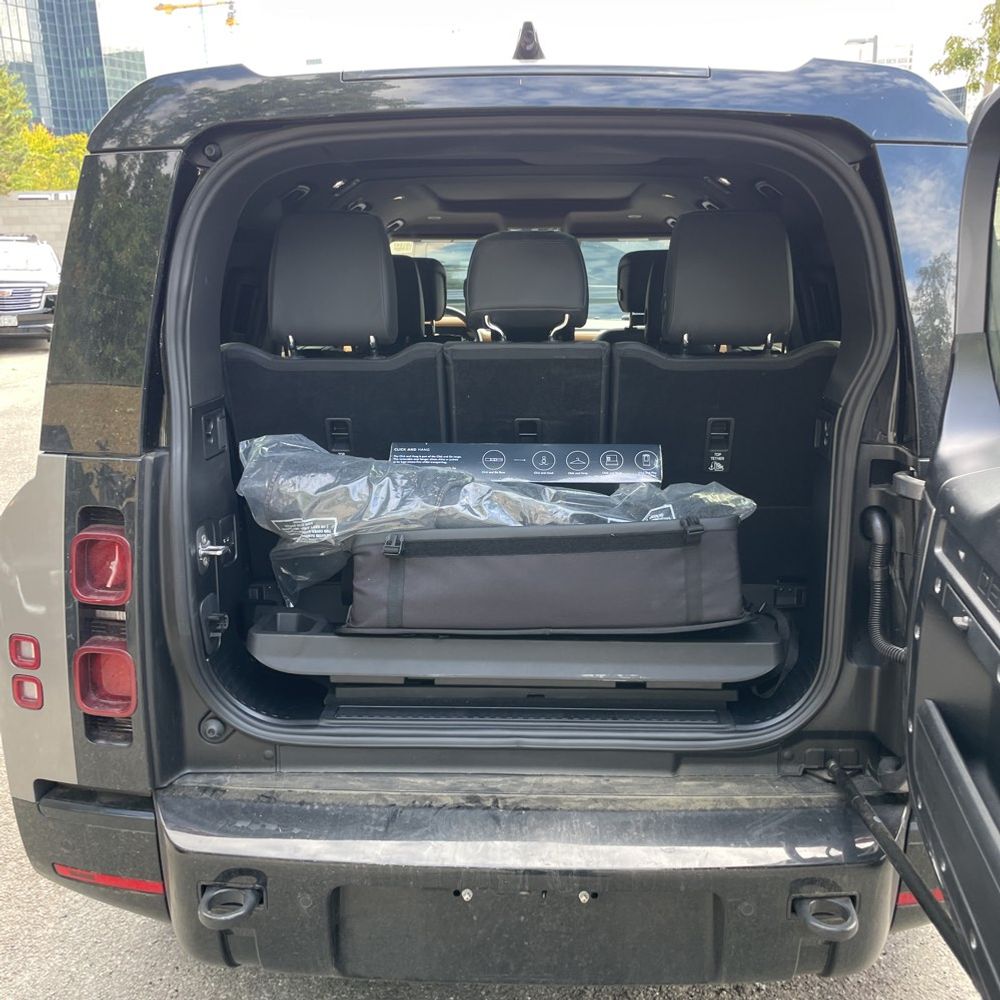 2024 Land Rover Defender 130 X-Dyn SE P400