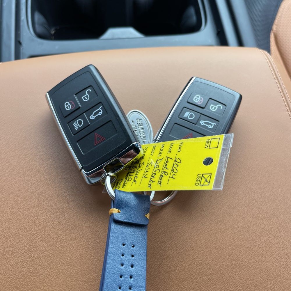 2024 Land Rover Defender 130 X-Dyn SE P400