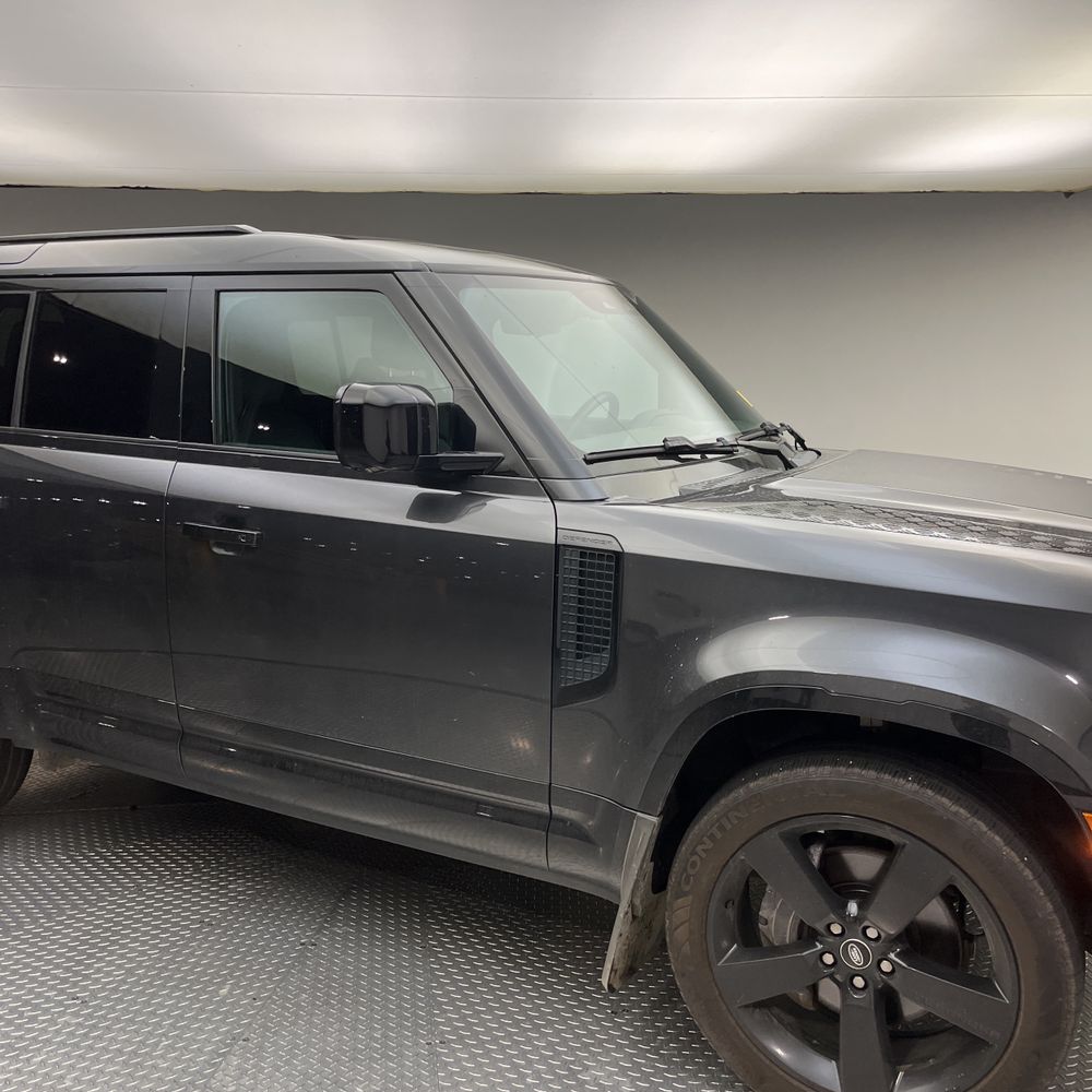 2022 Land Rover Defender 110 X-Dynamic HSE