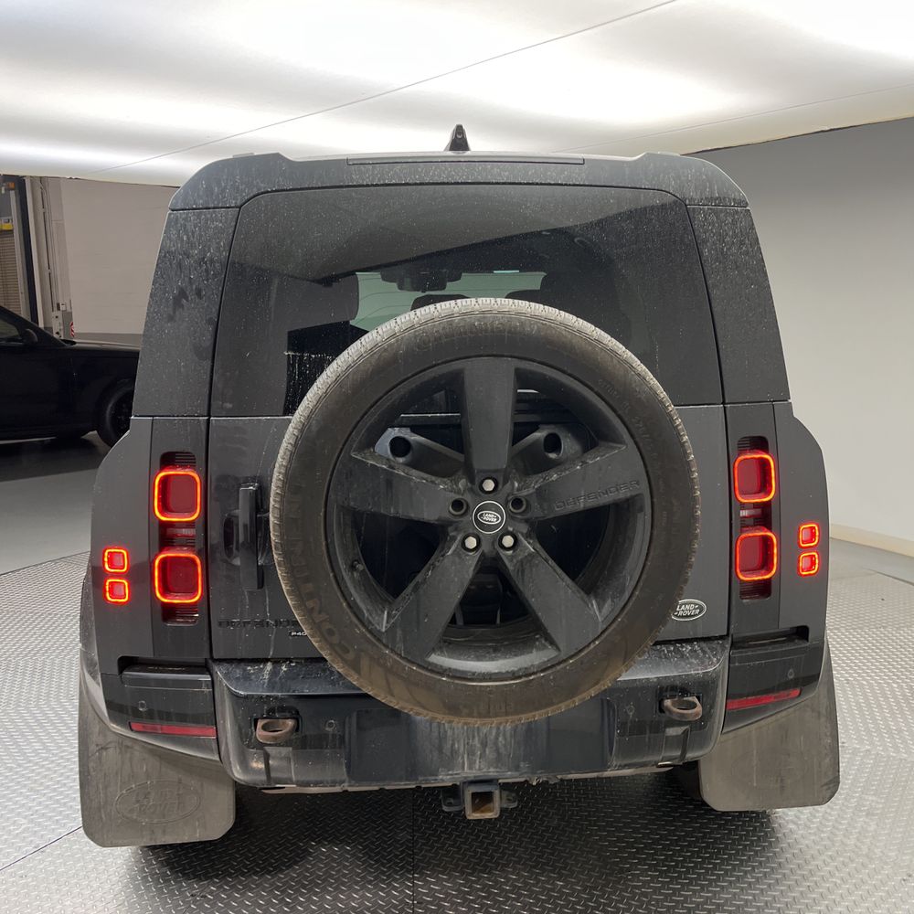2022 Land Rover Defender 110 X-Dynamic HSE