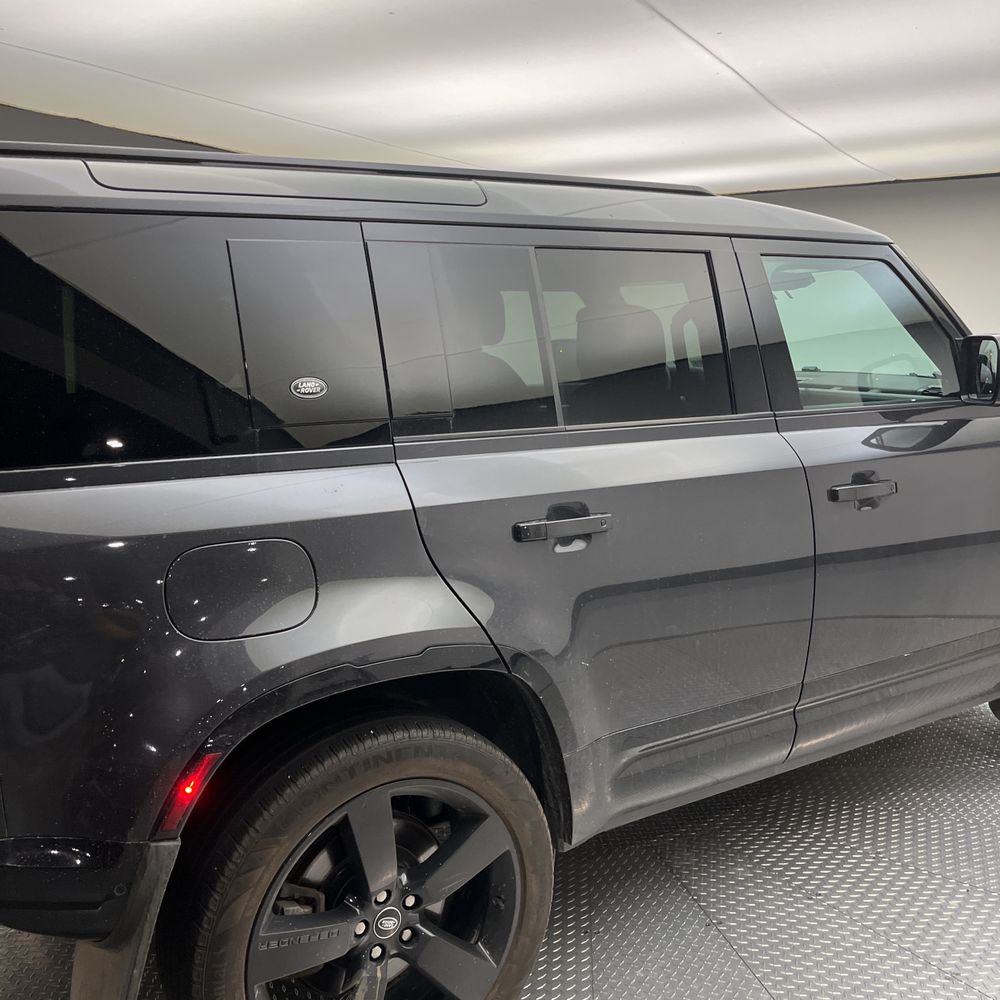2022 Land Rover Defender 110 X-Dynamic HSE