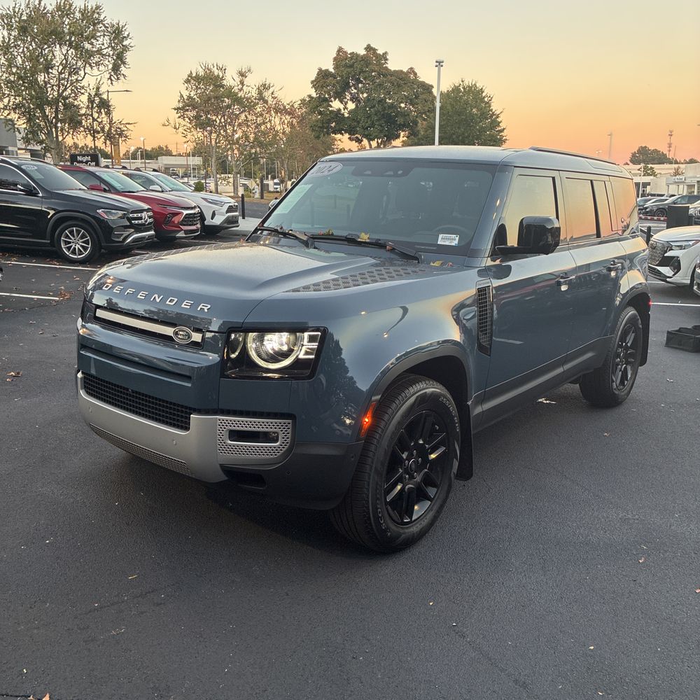 2024 Land Rover Defender 110 S P400