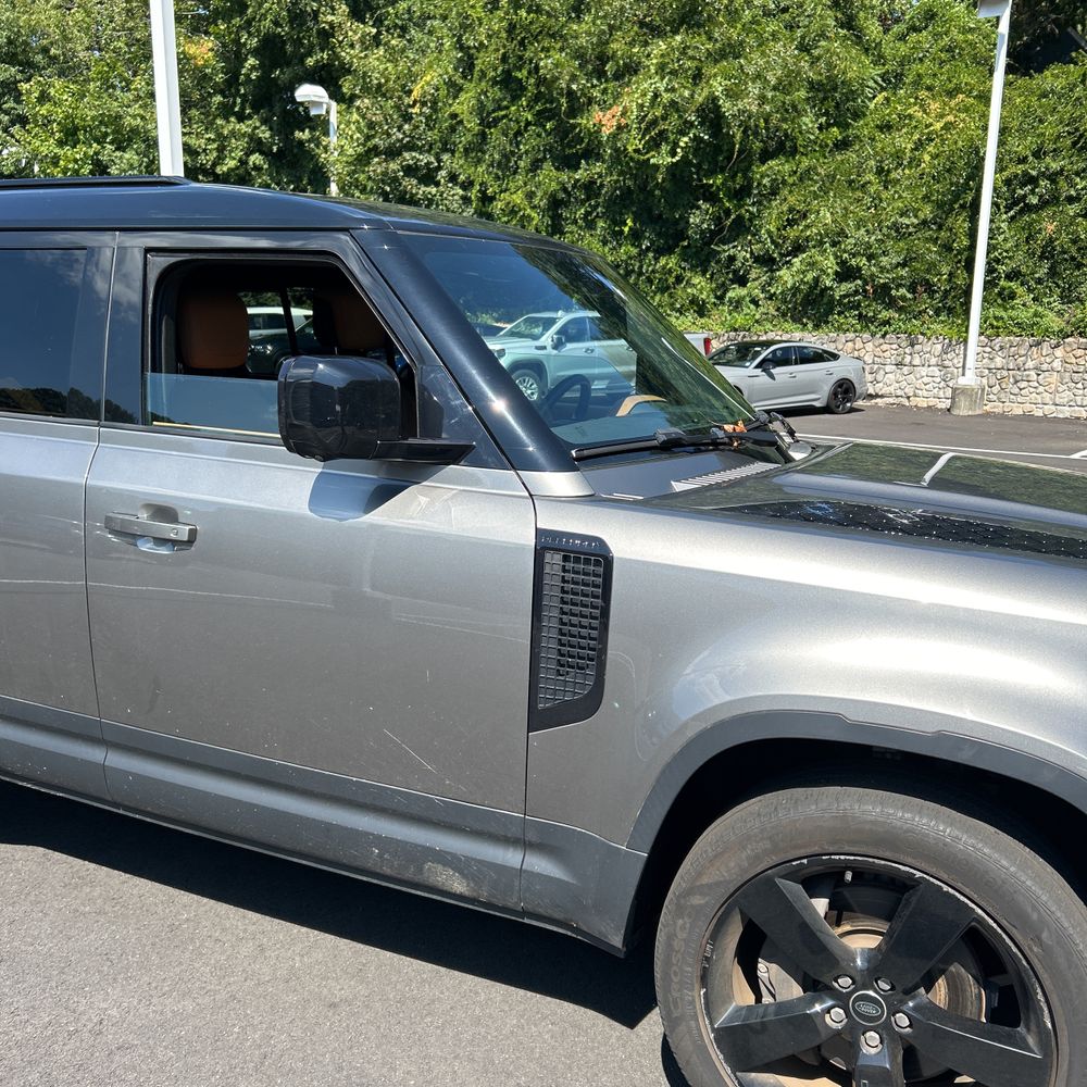 2023 Land Rover Defender 110 S