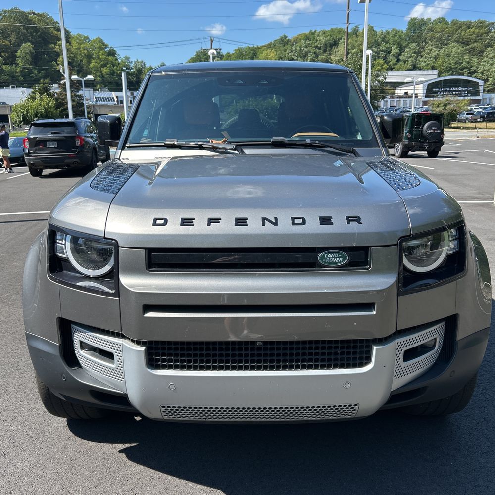 2023 Land Rover Defender 110 S