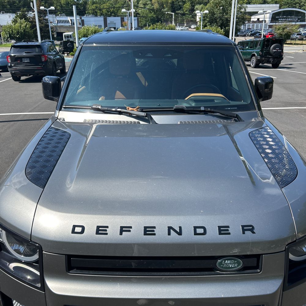 2023 Land Rover Defender 110 S