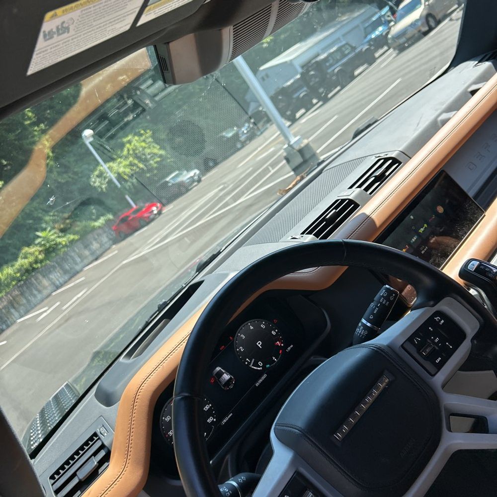 2023 Land Rover Defender 110 S