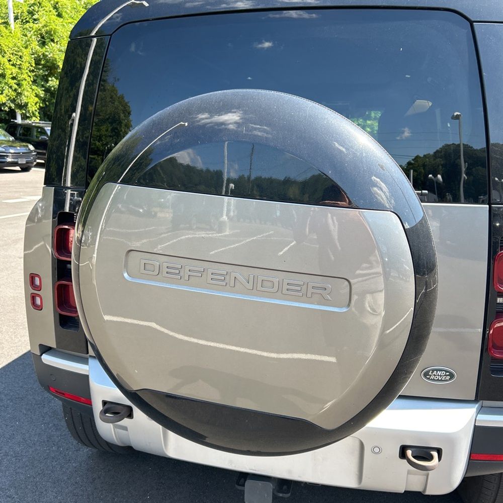 2023 Land Rover Defender 110 S