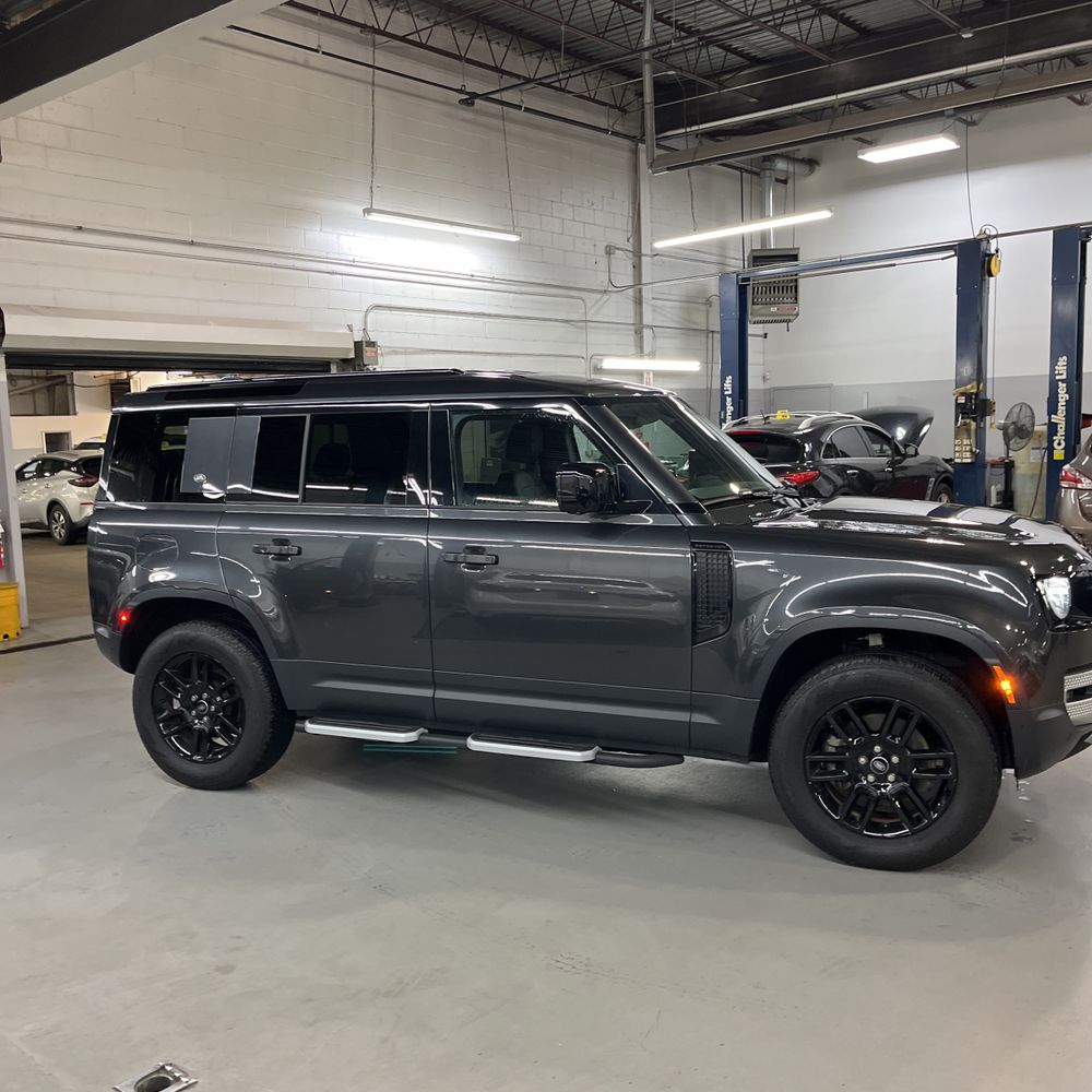 2023 Land Rover Defender 110 S