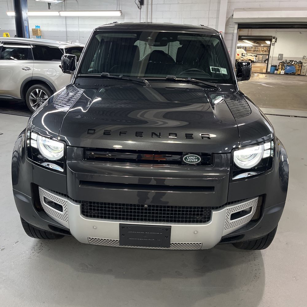2023 Land Rover Defender 110 S