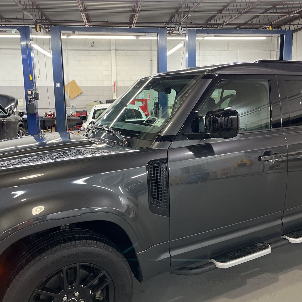 2023 Land Rover Defender 110 S