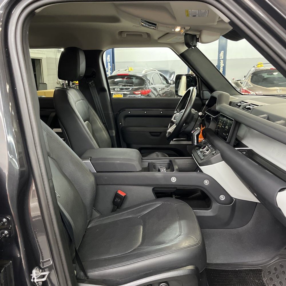 2023 Land Rover Defender 110 S