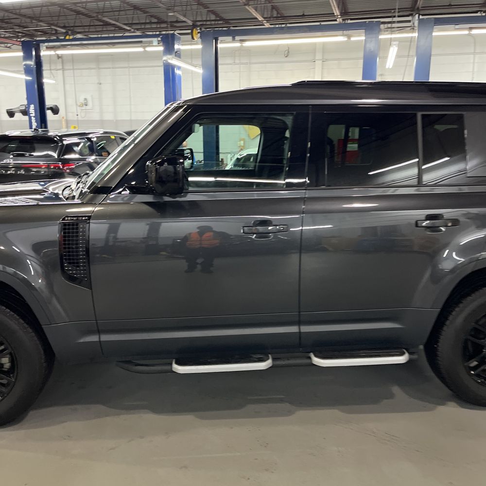 2023 Land Rover Defender 110 S